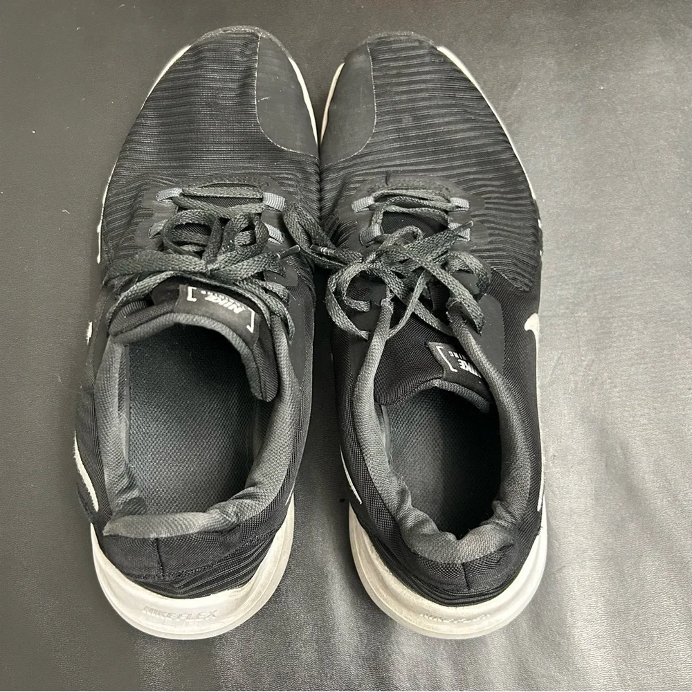 Nike training athletic sneakers men's size 11